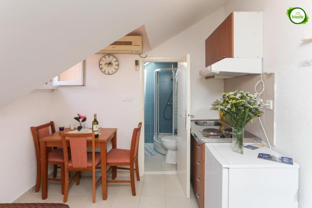 City Center Apartment Larica Dubrovnik Exteriör bild